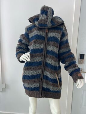 Kyber outderwear 100% Wool sweater Cardigan size XXL Made in Nepal